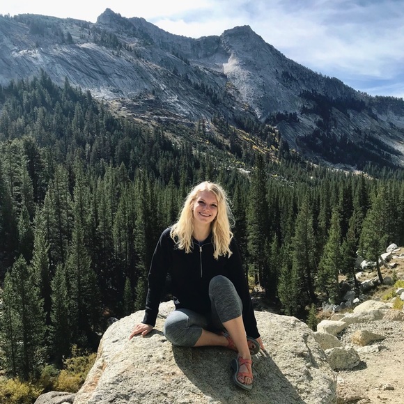 Meet your Posher, Hannah - Picture 1 of 1